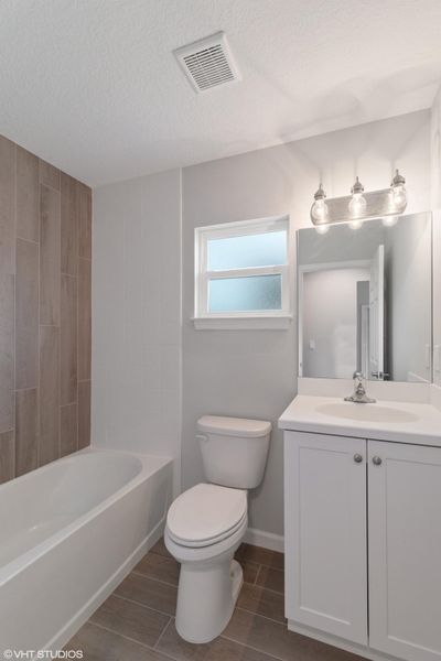 15_5139SEJackAve_8_Bathroom_HiRes