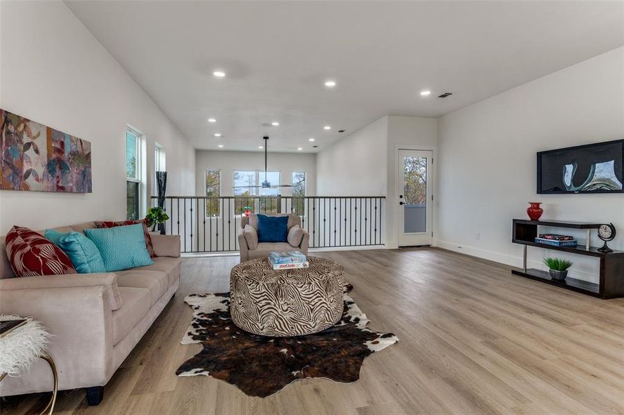 Furnished interior view inside a new home in , Dallas (Image 7).