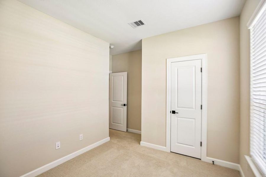 Spacious, unfurnished interior of a new home in , Katy (Image 14).