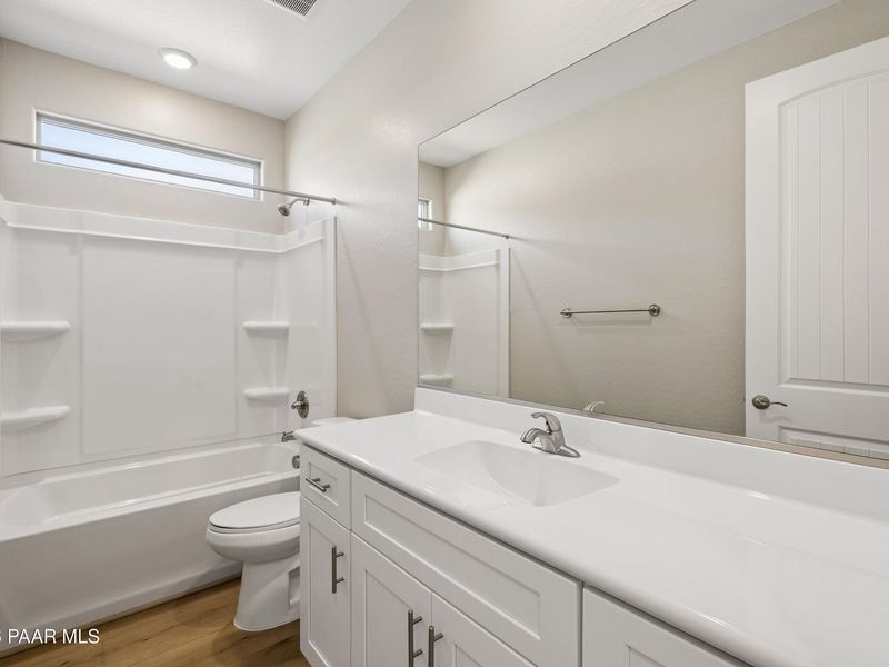 Furnished interior view inside a new home in North Ridge at Pronghorn Ranch, Prescott Valley (Image 10).
