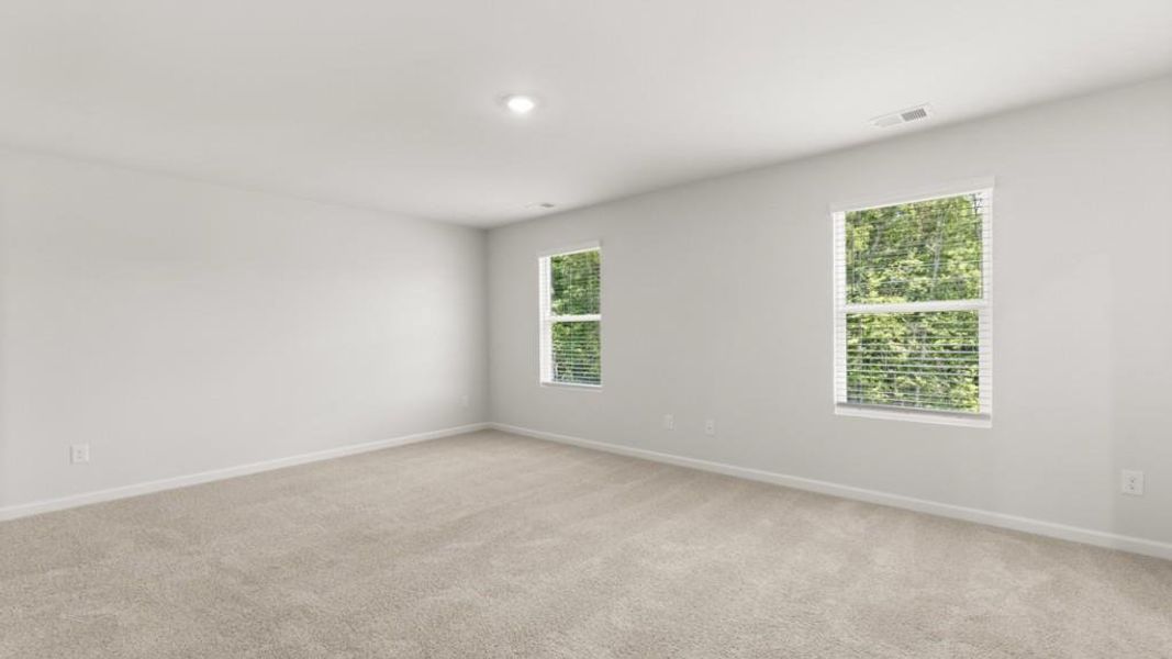 Spacious, unfurnished interior of a new home in Northwoods at Mirror Lake, Villa Rica (Image 29).