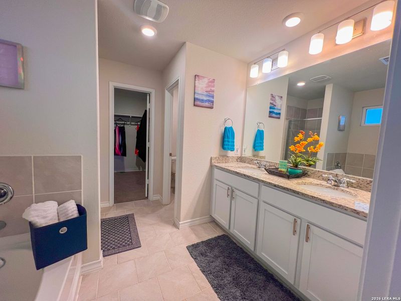Furnished interior view inside a new home in Langdon, San Antonio (Image 12).