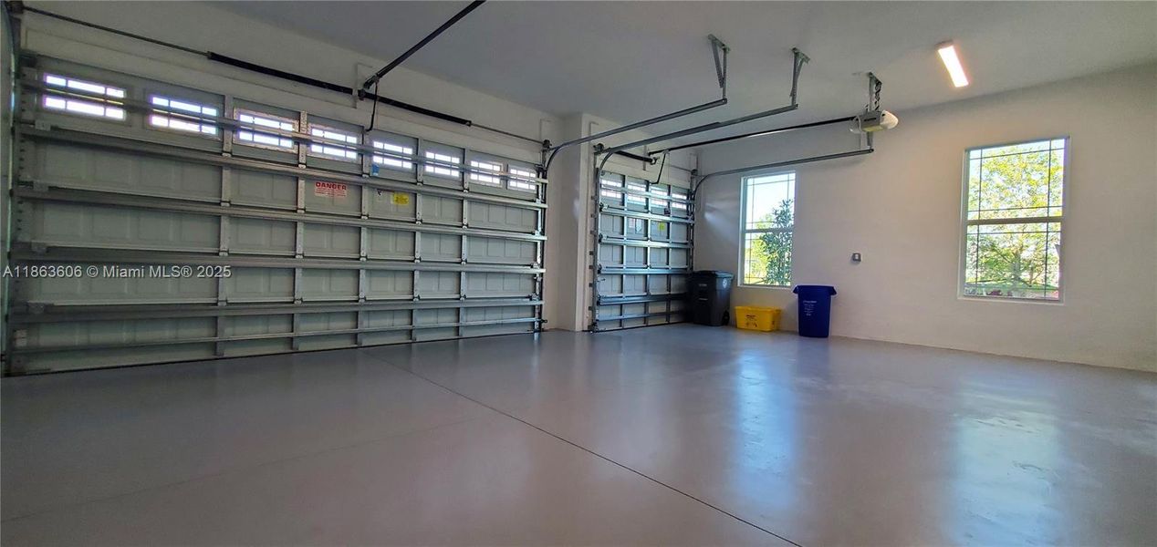 Spacious, unfurnished interior of a new home in , Westlake (Image 18).