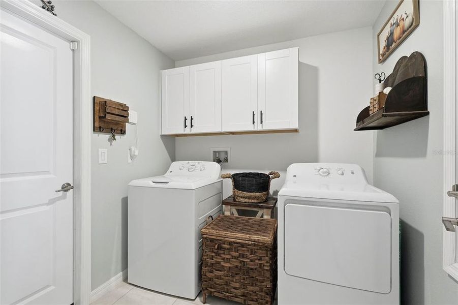 Furnished interior view inside a new home in Verano: The Estates, Spring Hill (Image 2). Furnished interior view inside a new home in Verano: The Estates, Spring Hill (Image 2).