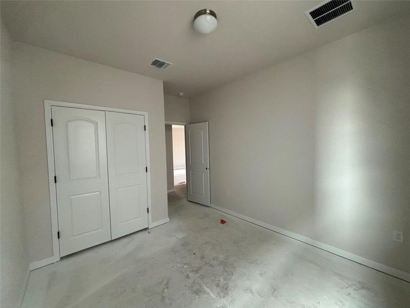 Spacious, unfurnished interior of a new home in Covered Bridge, Hutto (Image 21). Spacious, unfurnished interior of a new home in Covered Bridge, Hutto (Image 21).