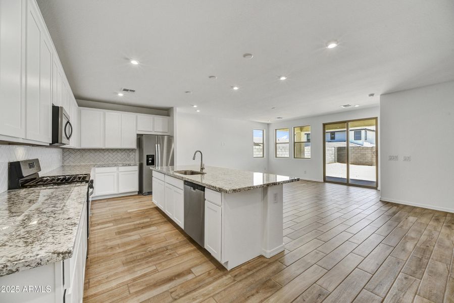 06-Kitchen 06-Kitchen