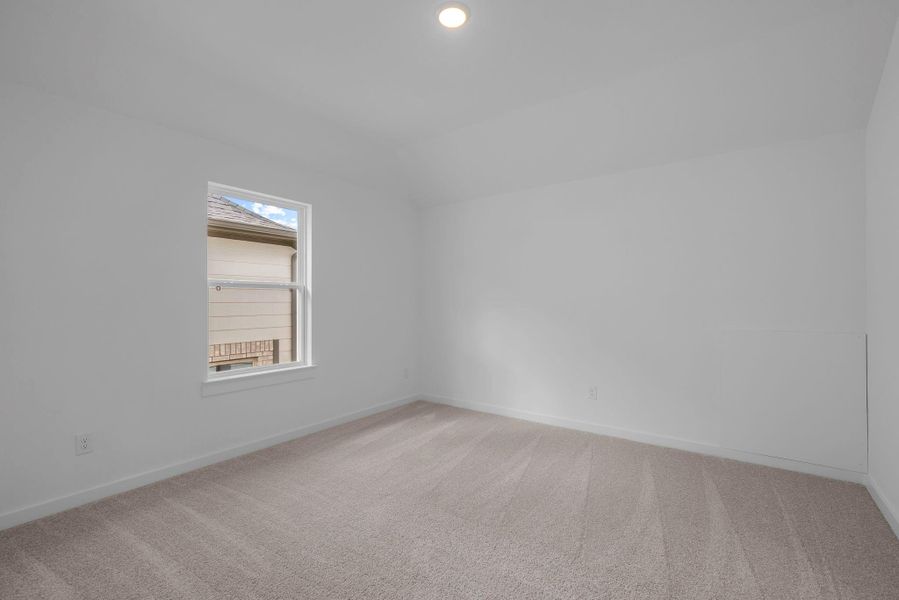 Spacious, unfurnished interior of a new home in , Missouri City (Image 18).