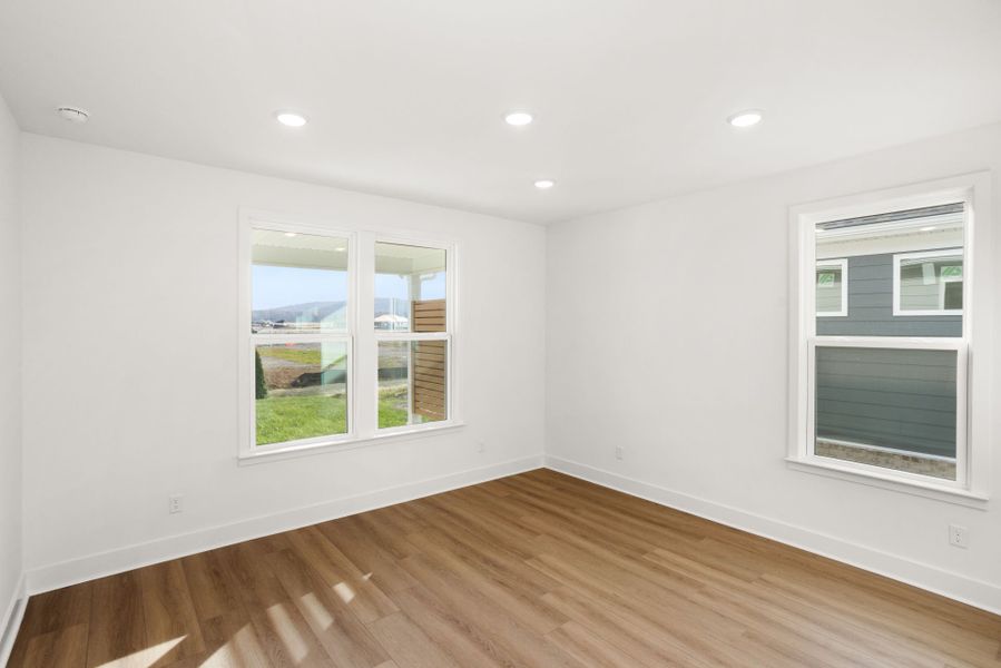 Spacious, unfurnished interior of a new home in Del Webb Barton Village, Lebanon (Image 16). Spacious, unfurnished interior of a new home in Del Webb Barton Village, Lebanon (Image 16).