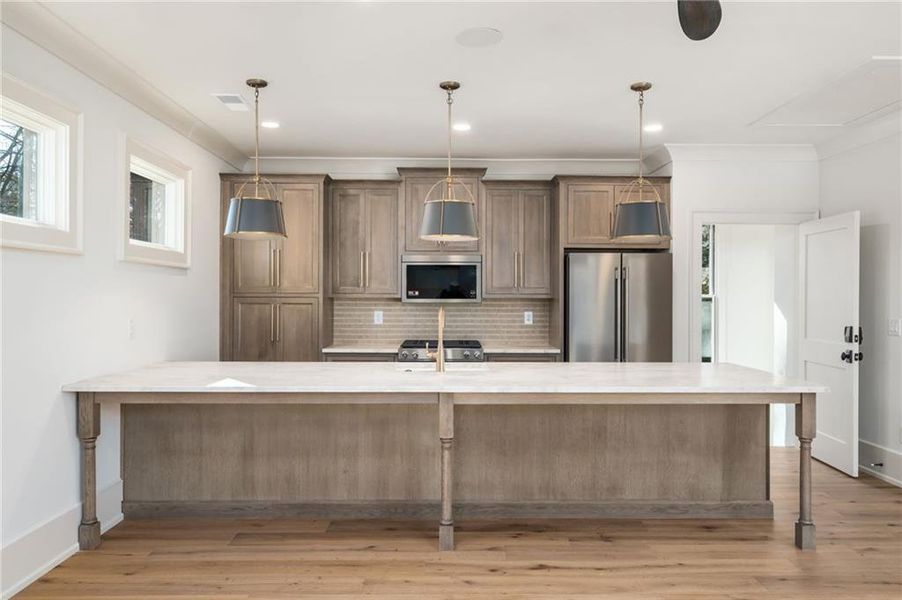 Furnished interior view inside a new home in , Alpharetta (Image 54).