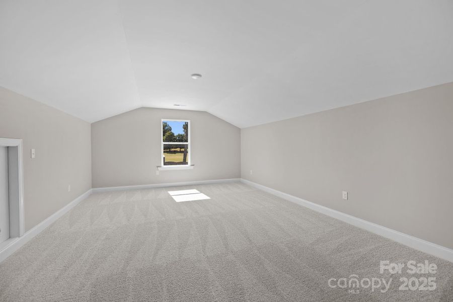 Spacious, unfurnished interior of a new home in , Monroe (Image 27).