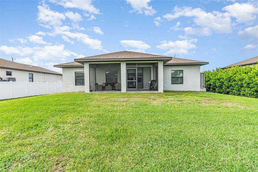 Exterior details and patio area of a home in , Cape Coral (Image 3).