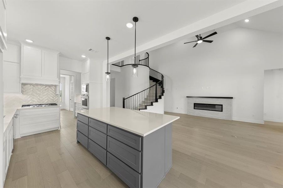 9_10. 4313 Bellview - Kitchen (3) 9_10. 4313 Bellview - Kitchen (3)