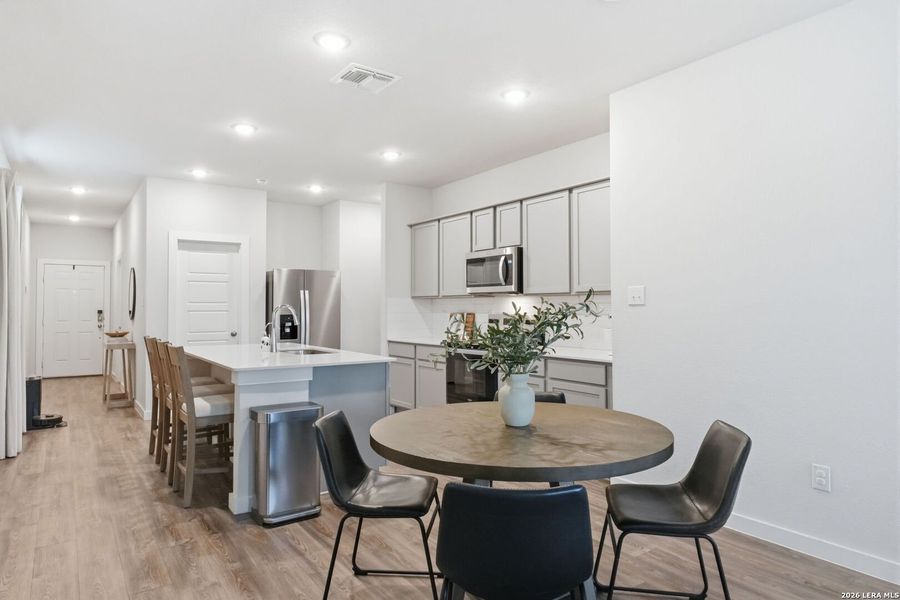 Furnished interior view inside a new home in Spring Creek, San Antonio (Image 12).