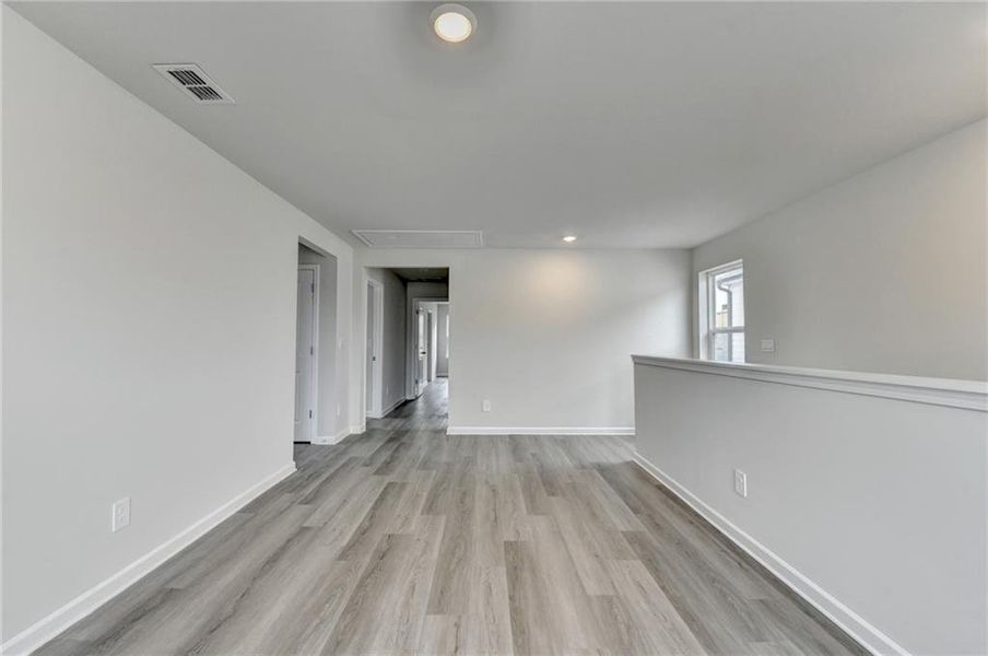 Spacious, unfurnished interior of a new home in , Lawrenceville (Image 40).