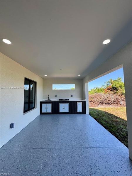 Image 33 of a home in . Image 33 of a home in .