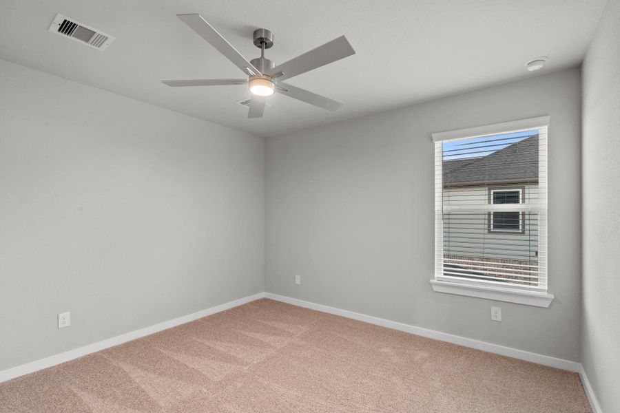 Spacious, unfurnished interior of a new home in Briarwood Crossing, Rosenberg (Image 20).