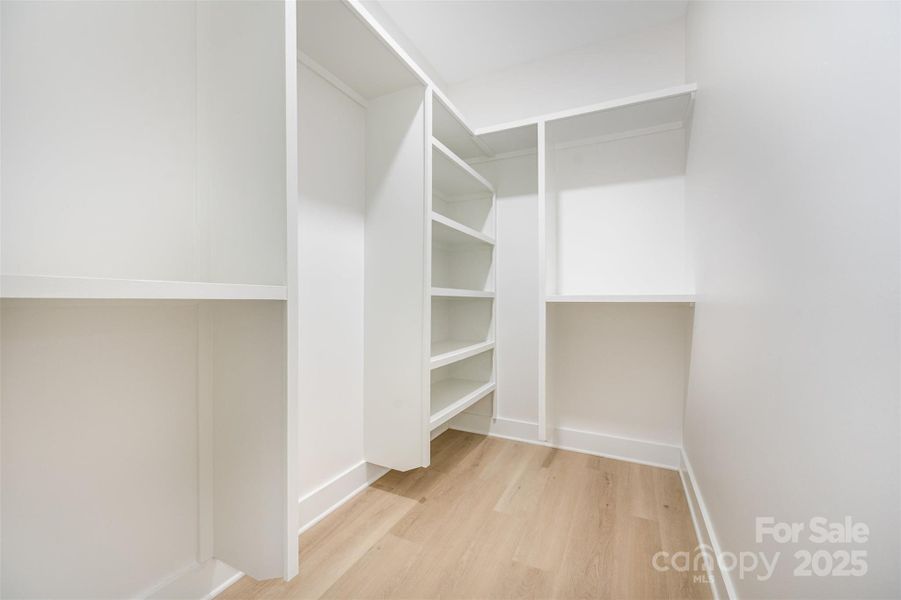 Spacious, unfurnished interior of a new home in , Gastonia (Image 10).