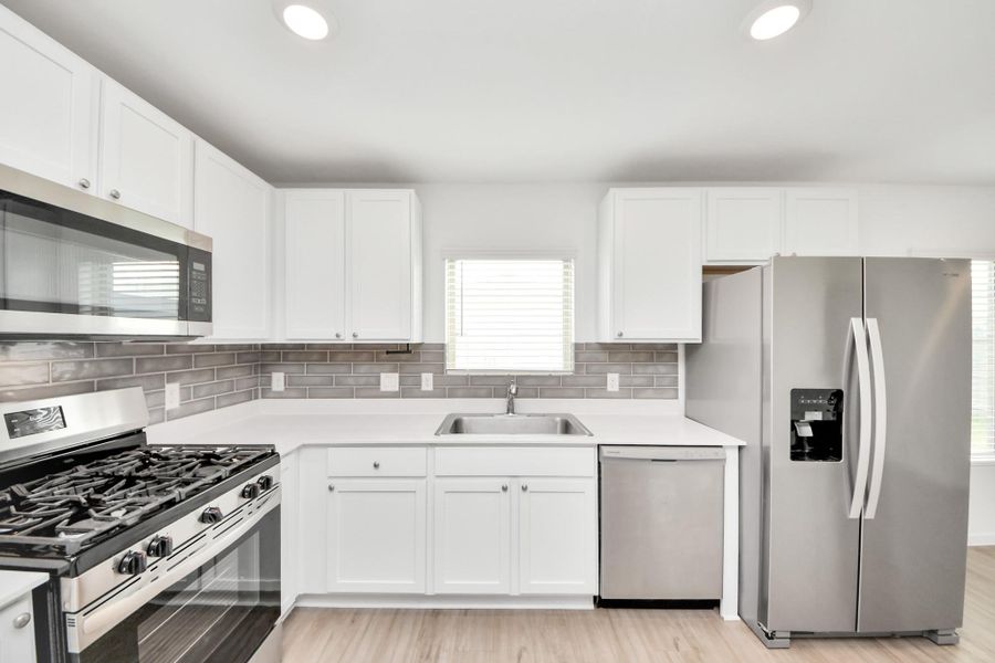 Designed for effortless everyday cooking.