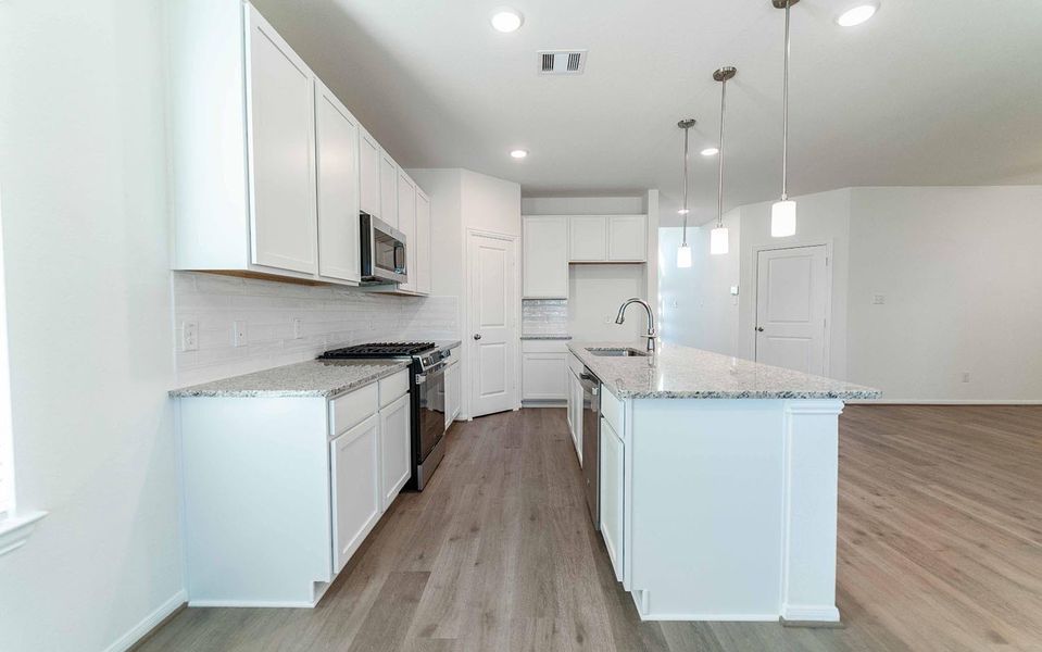 Image 12 of a home in Lago Mar.