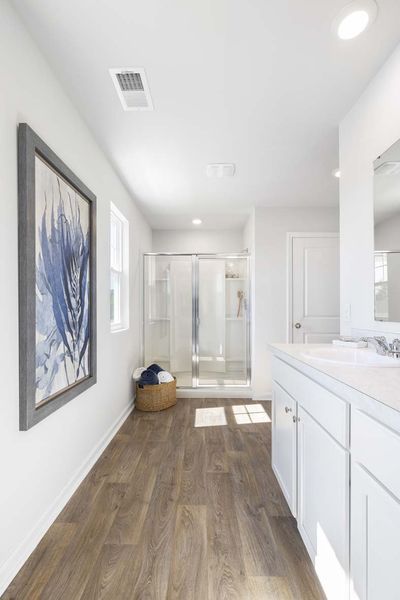 Representative furnished interior of a home built from the GALEN by D.R. Horton in The Pines at New Hampstead, Savannah (Image 36).
