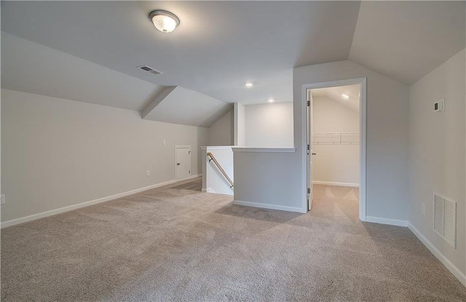 Spacious, unfurnished interior of a new home in Cooper Park, McDonough (Image 15).