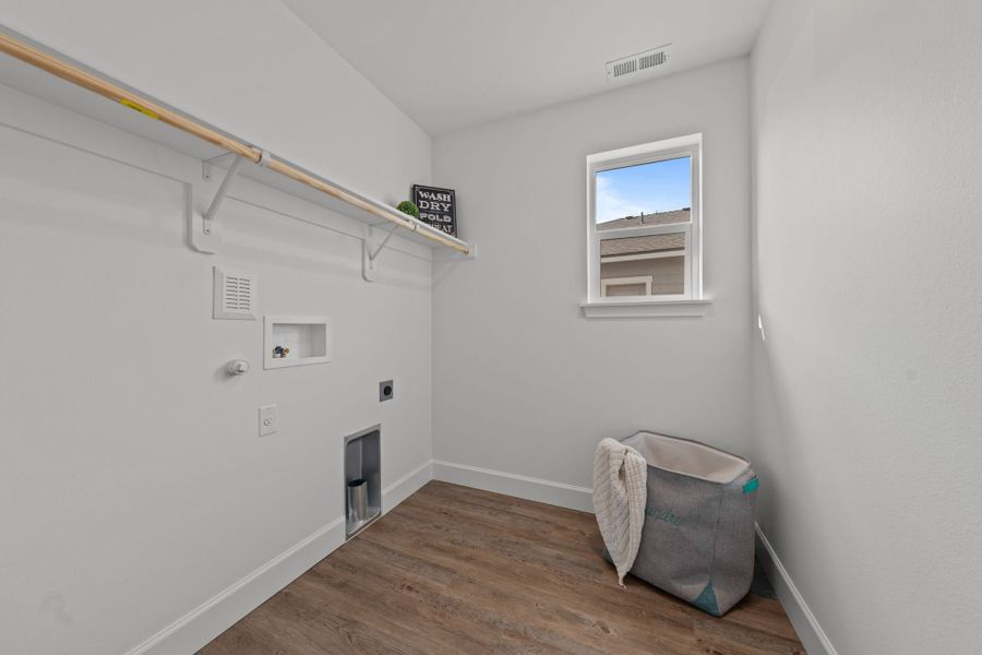 Spacious, unfurnished interior of a new home in Willowbrook, Madras (Image 46).