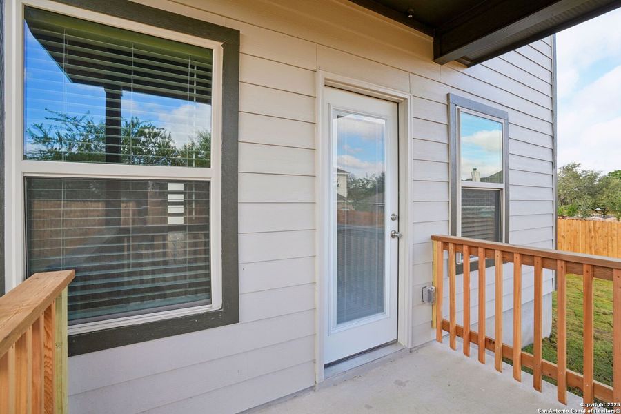 Exterior details and patio area of a home in Royal Crest, San Antonio (Image 25).