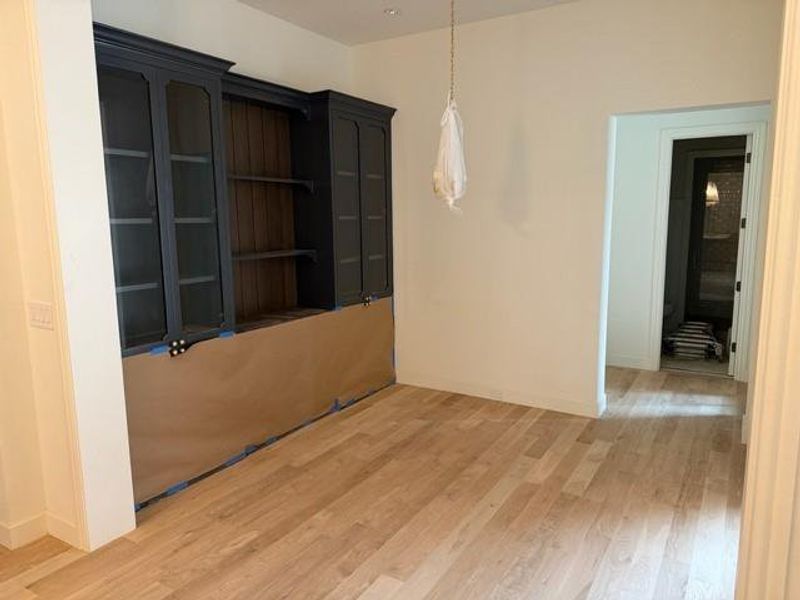 Spacious, unfurnished interior of a new home in , Dallas (Image 6).
