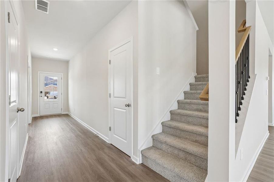 Spacious, unfurnished interior of a new home in Ivey Township, Dallas (Image 59). Spacious, unfurnished interior of a new home in Ivey Township, Dallas (Image 59).