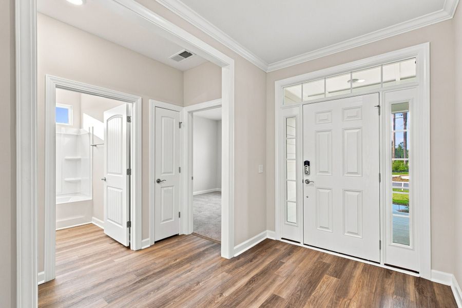 Spacious, unfurnished interior of a new home in Terrapin, Leland (Image 17).