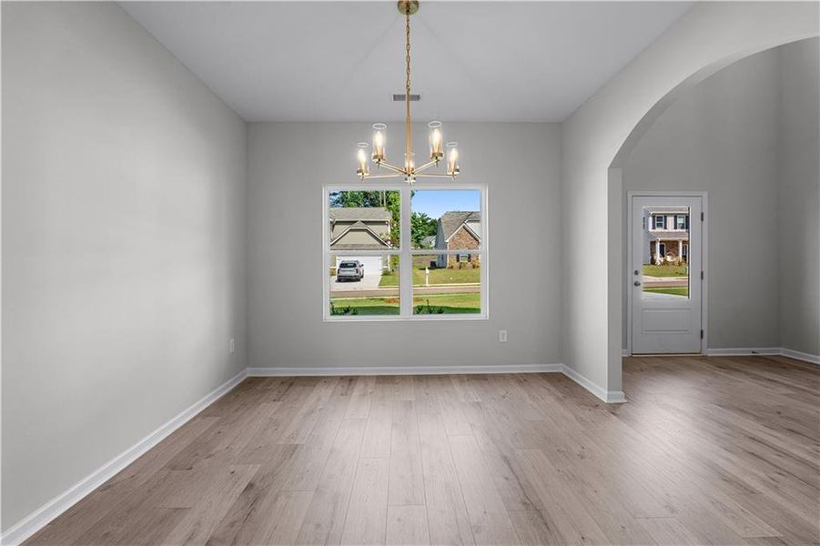 Spacious, unfurnished interior of a new home in , Villa Rica (Image 16).