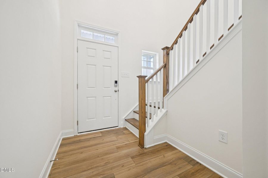 6-web-or-mls-Willow Cameron Wy-S0502-006