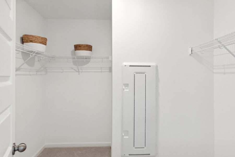 Spacious, unfurnished interior of a new home in , Summerville (Image 19).