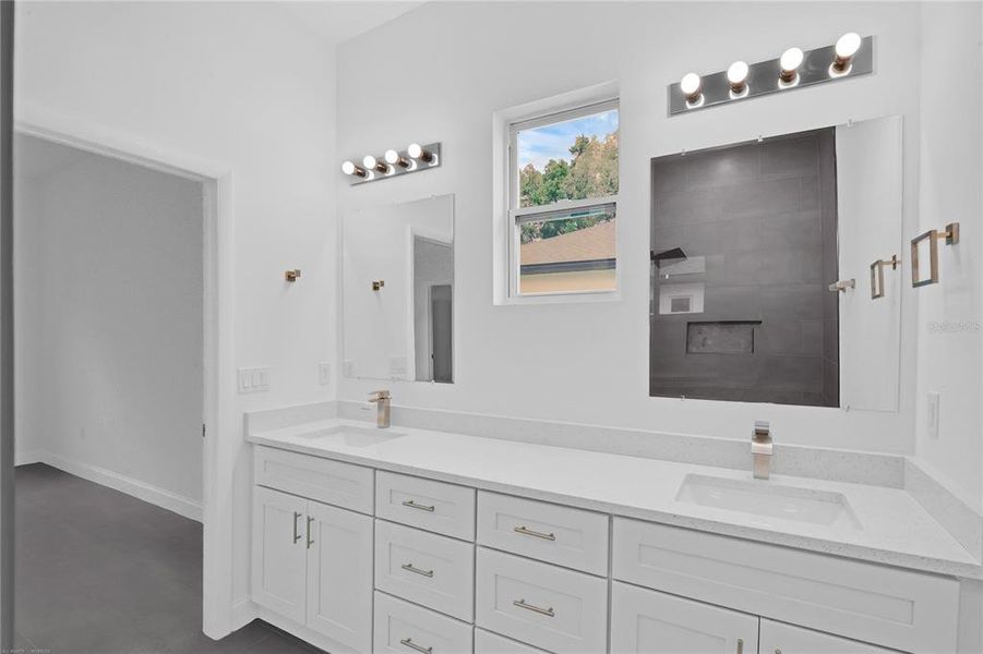 Furnished interior view inside a new home in , Dunnellon (Image 19).