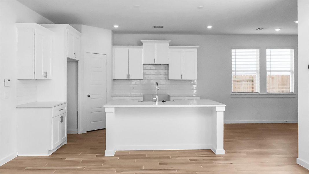 Furnished interior view inside a new home in , Rosharon (Image 6).