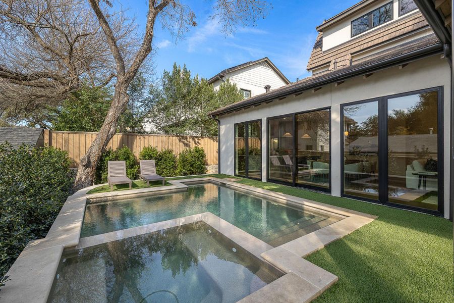 Exterior details and patio area of a home in , Austin (Image 20).