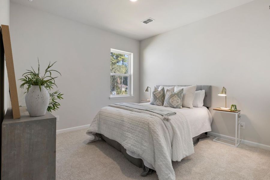 Representative furnished interior of a home built from the Ivy by Beazer Homes in The Oaks, Goose Creek (Image 8).