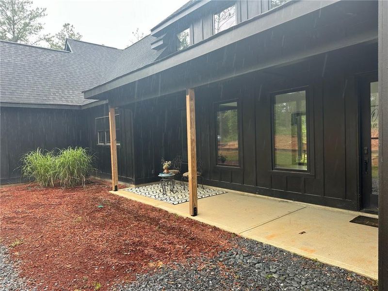 Exterior details and patio area of a home in , Aragon (Image 27).