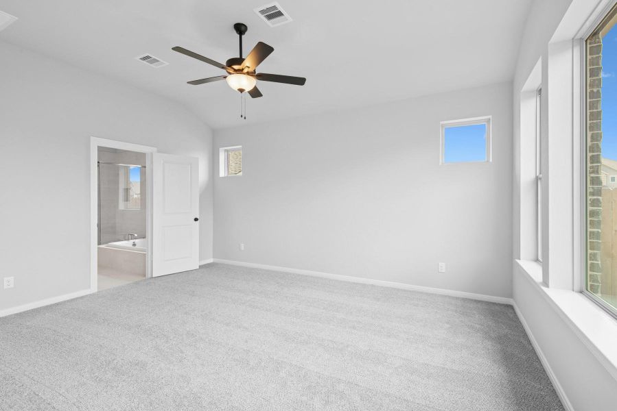 Spacious, unfurnished interior of a new home in Escondido 50' Homesites, Magnolia (Image 34). Spacious, unfurnished interior of a new home in Escondido 50' Homesites, Magnolia (Image 34).