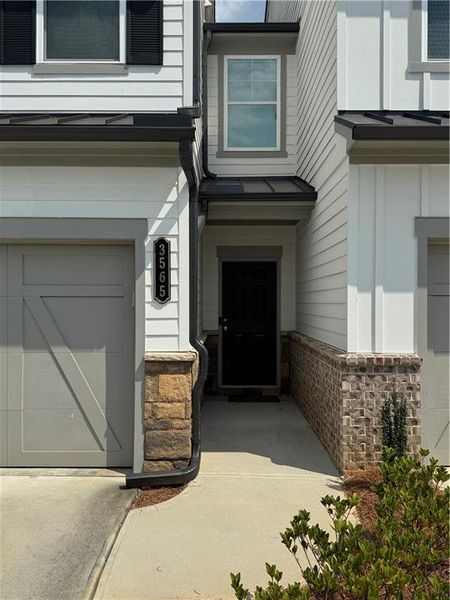 Front exterior of a new home in , Duluth, GA, highlighting curb appeal (Image 1). Front exterior of a new home in , Duluth, GA, highlighting curb appeal (Image 1).