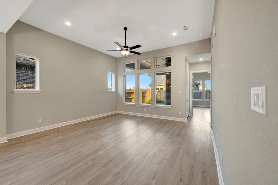 Spacious, unfurnished interior of a new home in Grange 45' Homesites, Katy (Image 36).