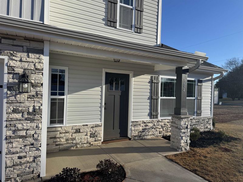 Exterior details and patio area of a home in Ballentine Ridge, Lyman (Image 13).