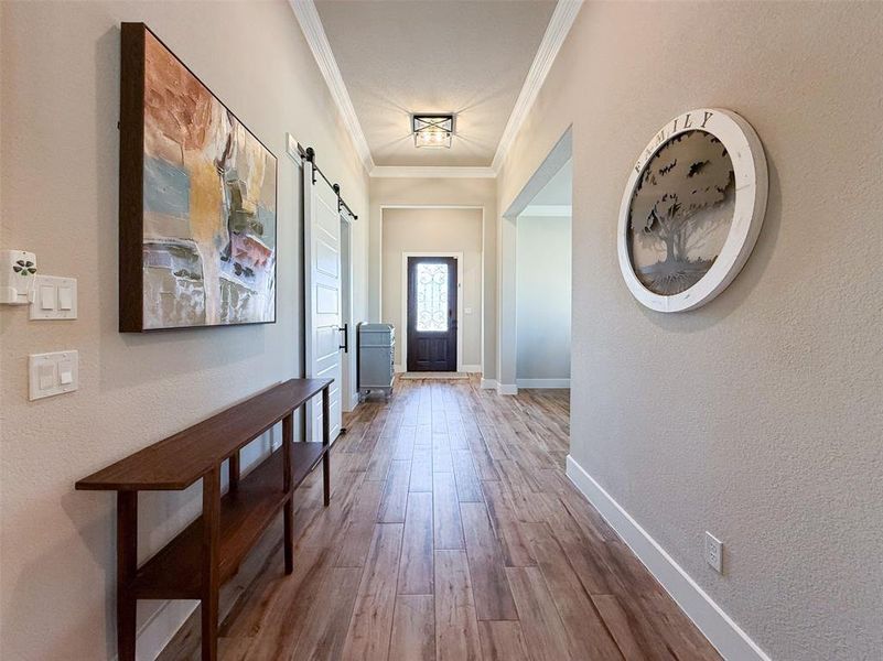 Furnished interior view inside a new home in Rocky Top, Krum (Image 25).