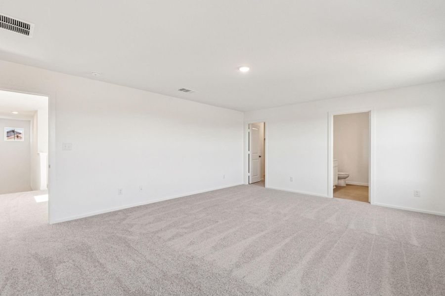 Spacious, unfurnished interior of a new home in Montgomery Bend, Montgomery (Image 21). Spacious, unfurnished interior of a new home in Montgomery Bend, Montgomery (Image 21).
