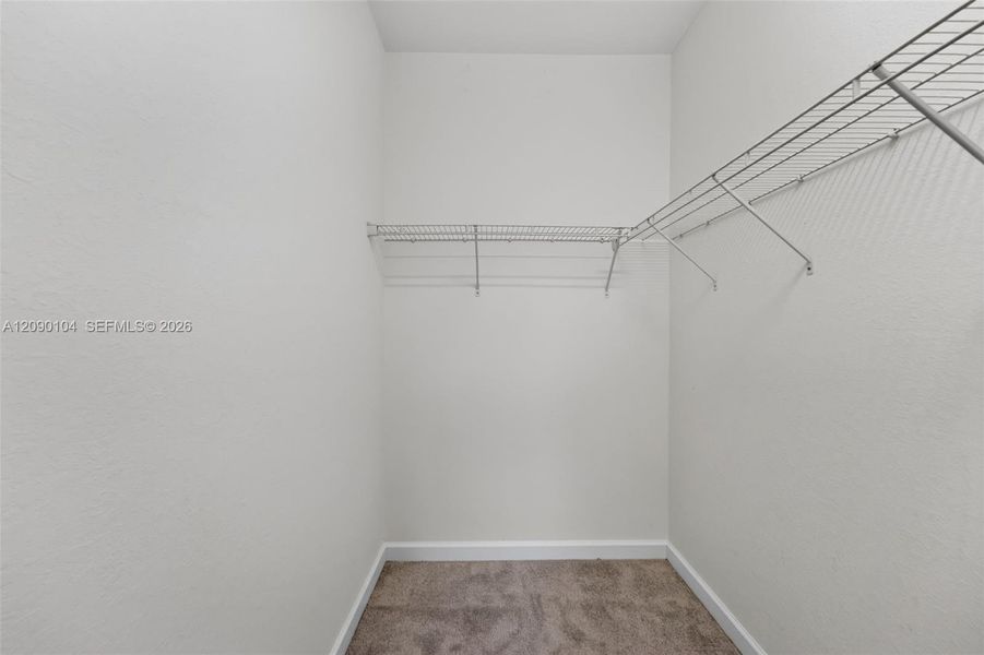 Spacious, unfurnished interior of a new home in , Homestead (Image 15).