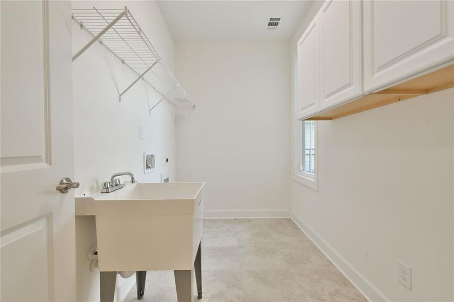 Furnished interior view inside a new home in , Hoschton (Image 11).