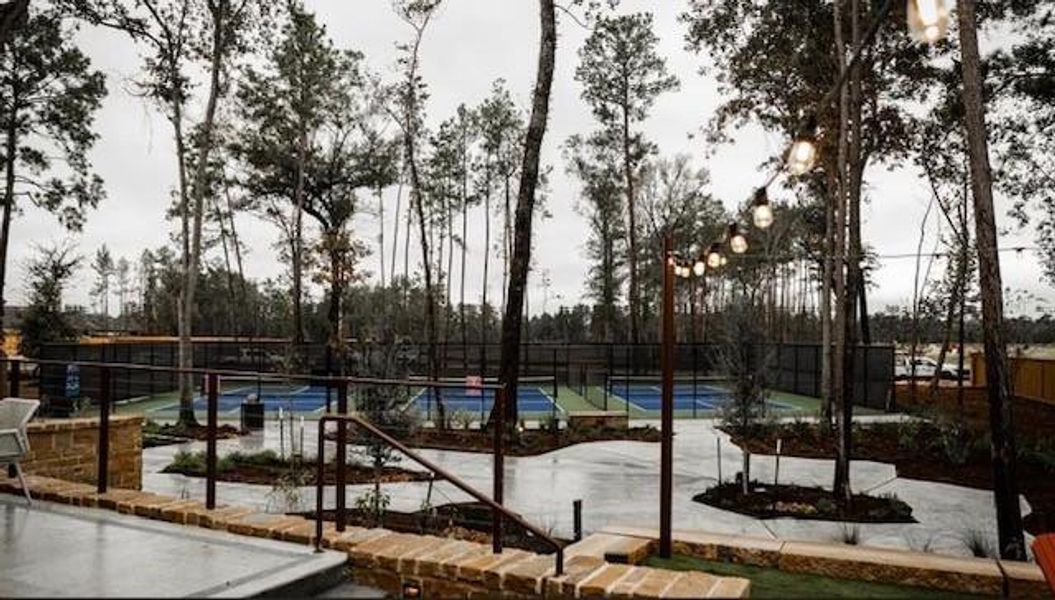 Community amenities in The Highlands, Porter (Image 39).