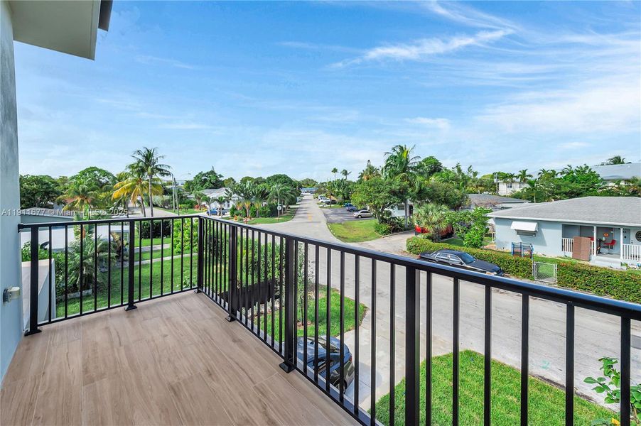 Exterior details and patio area of a home in , Fort Lauderdale (Image 4). Exterior details and patio area of a home in , Fort Lauderdale (Image 4).