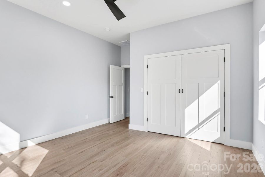 Spacious, unfurnished interior of a new home in , Hendersonville (Image 25).