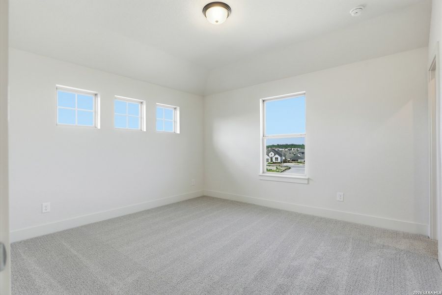 Spacious, unfurnished interior of a new home in Ladera - 50s, San Antonio (Image 38). Spacious, unfurnished interior of a new home in Ladera - 50s, San Antonio (Image 38).